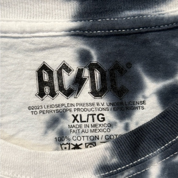 AC⚡️DC Band Tee - Picture 2 of 3